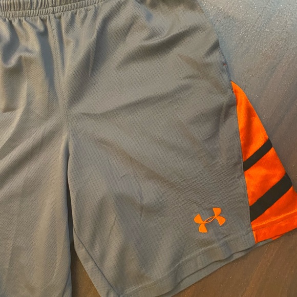Under armour athletic shorts - M - Picture 4 of 4
